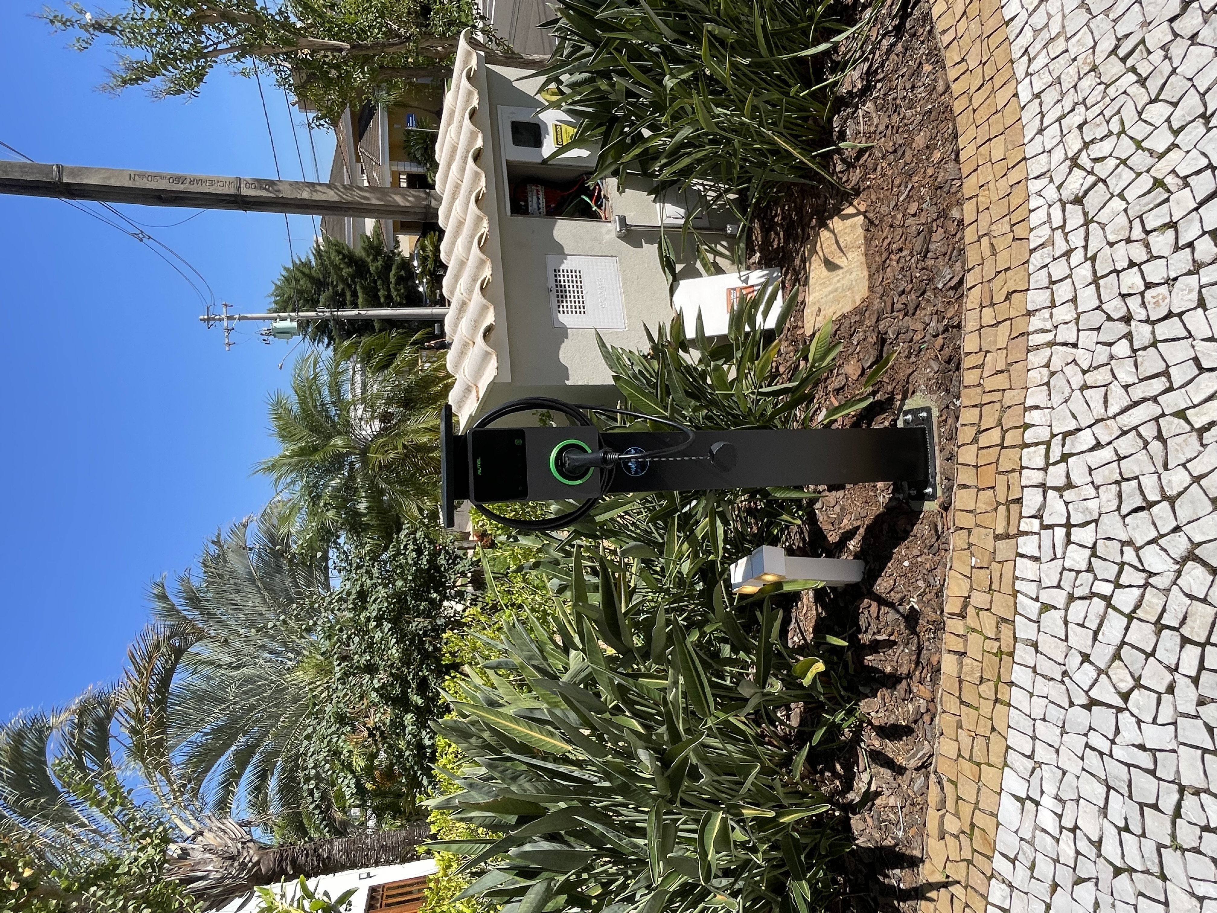Instalação de Wallbox com Totem