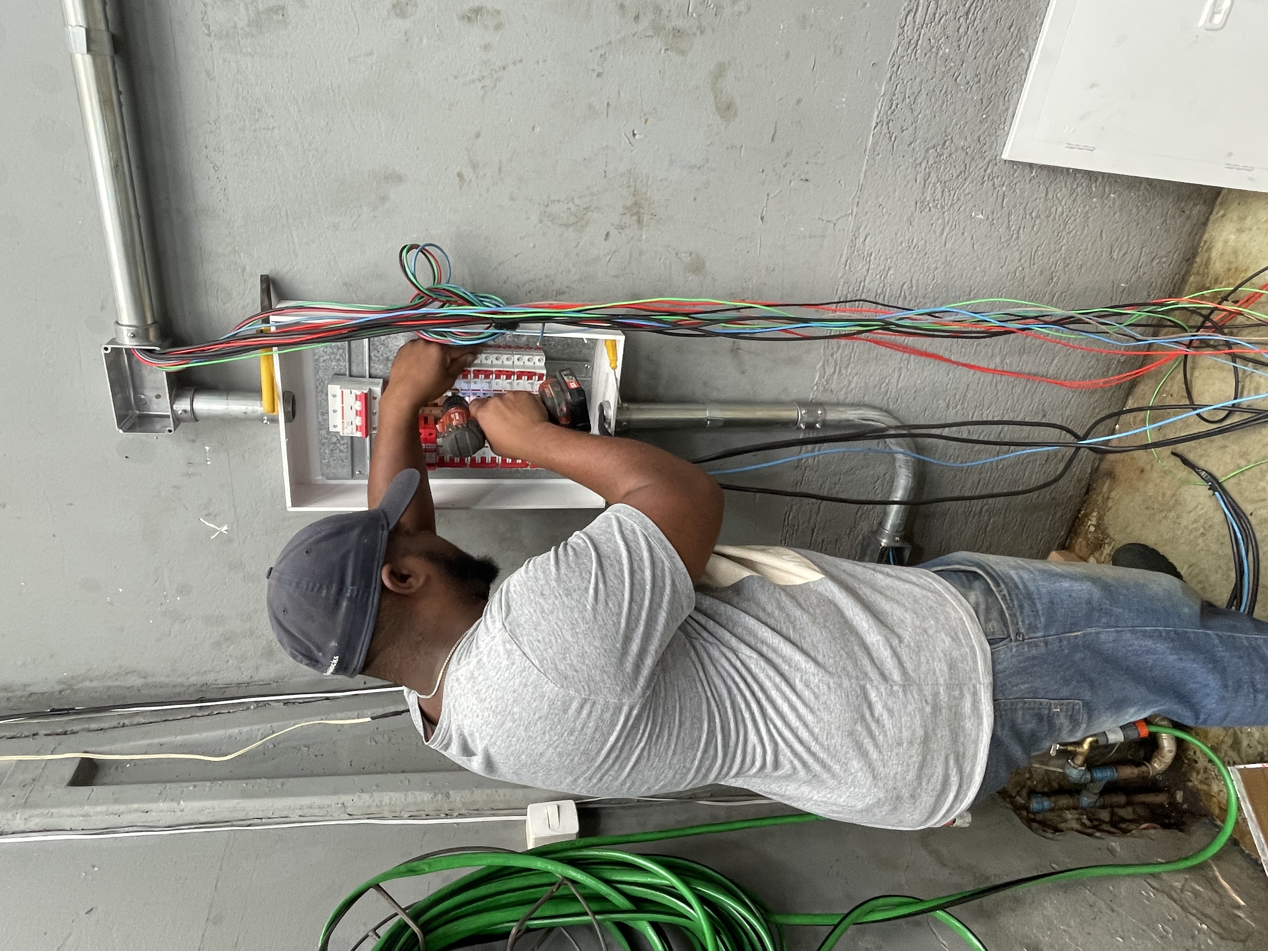 Manutenção e Instalações Elétricas